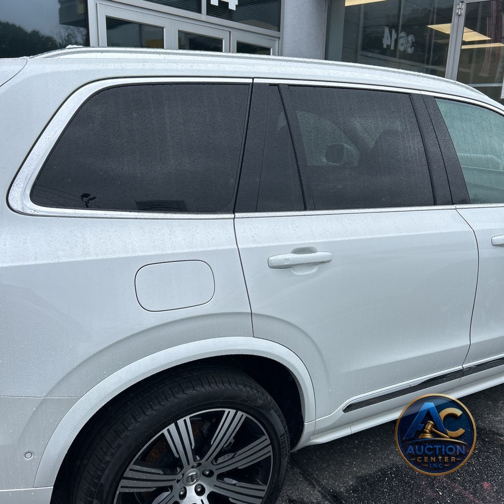 2024 Volvo XC90 T8 - Plus PHEV