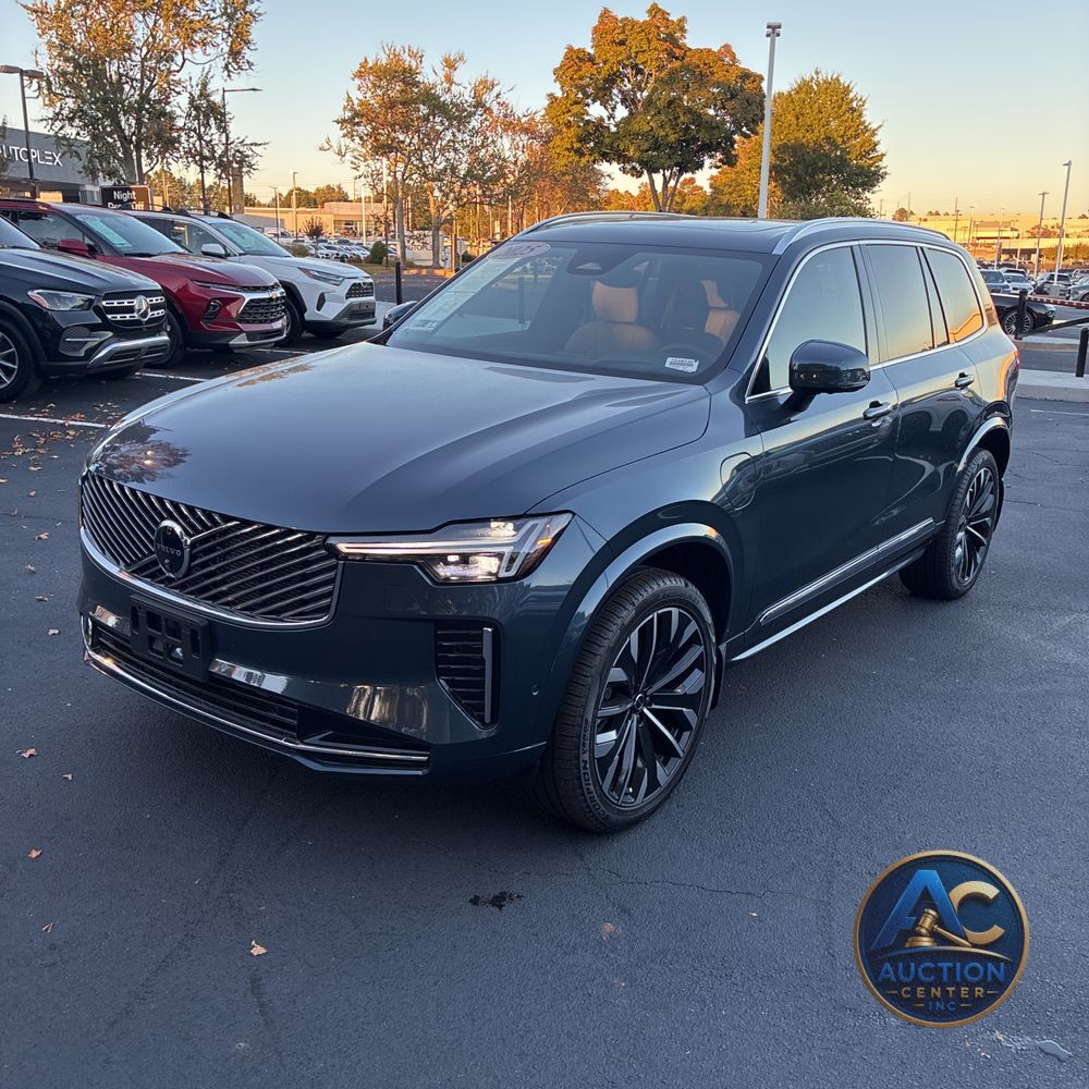 2025 Volvo XC90 T8 - Ultra PHEV