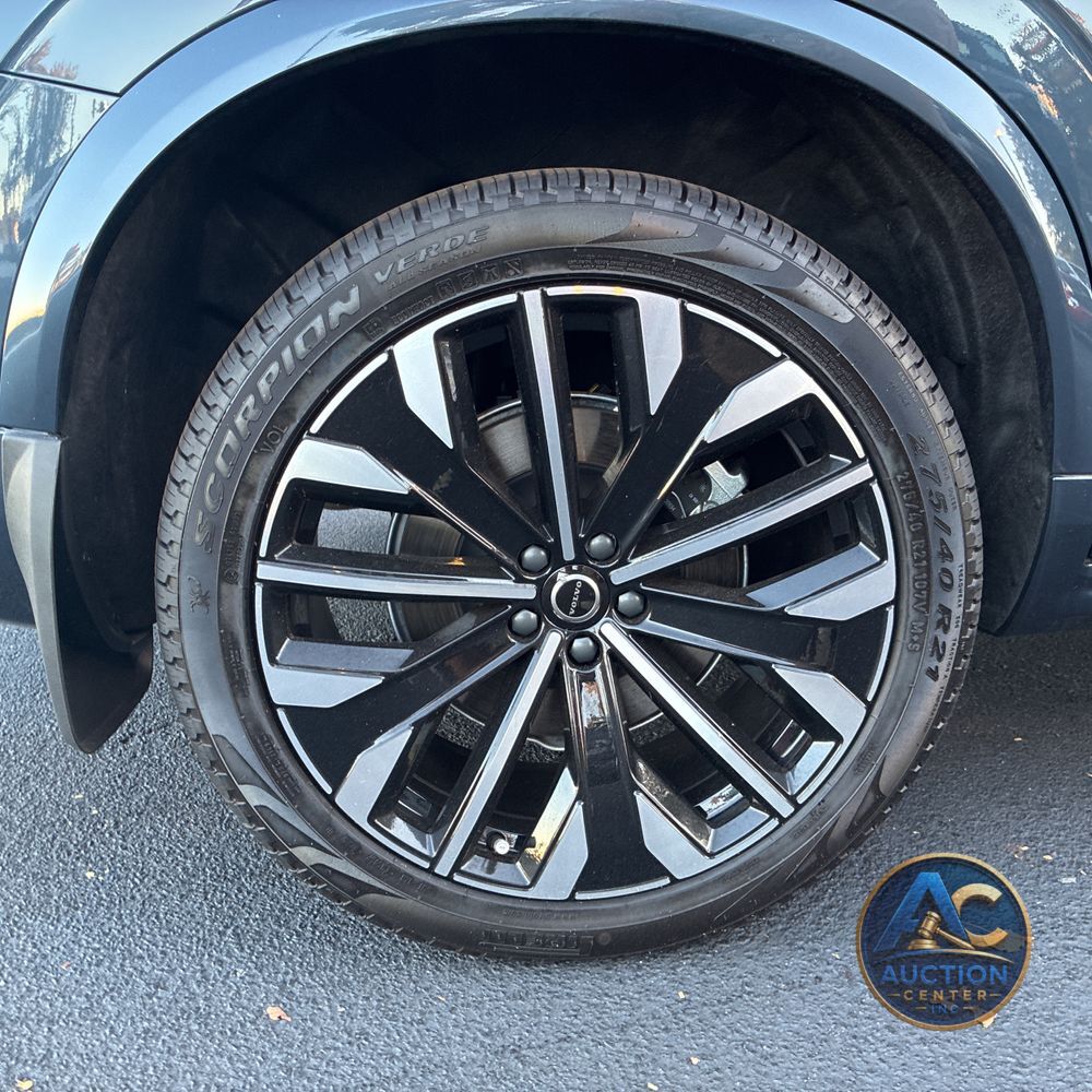 2025 Volvo XC90 T8 - Ultra PHEV