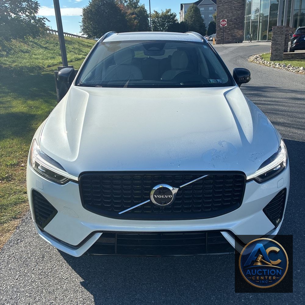 2025 Volvo XC60 T8 - Ultra PHEV