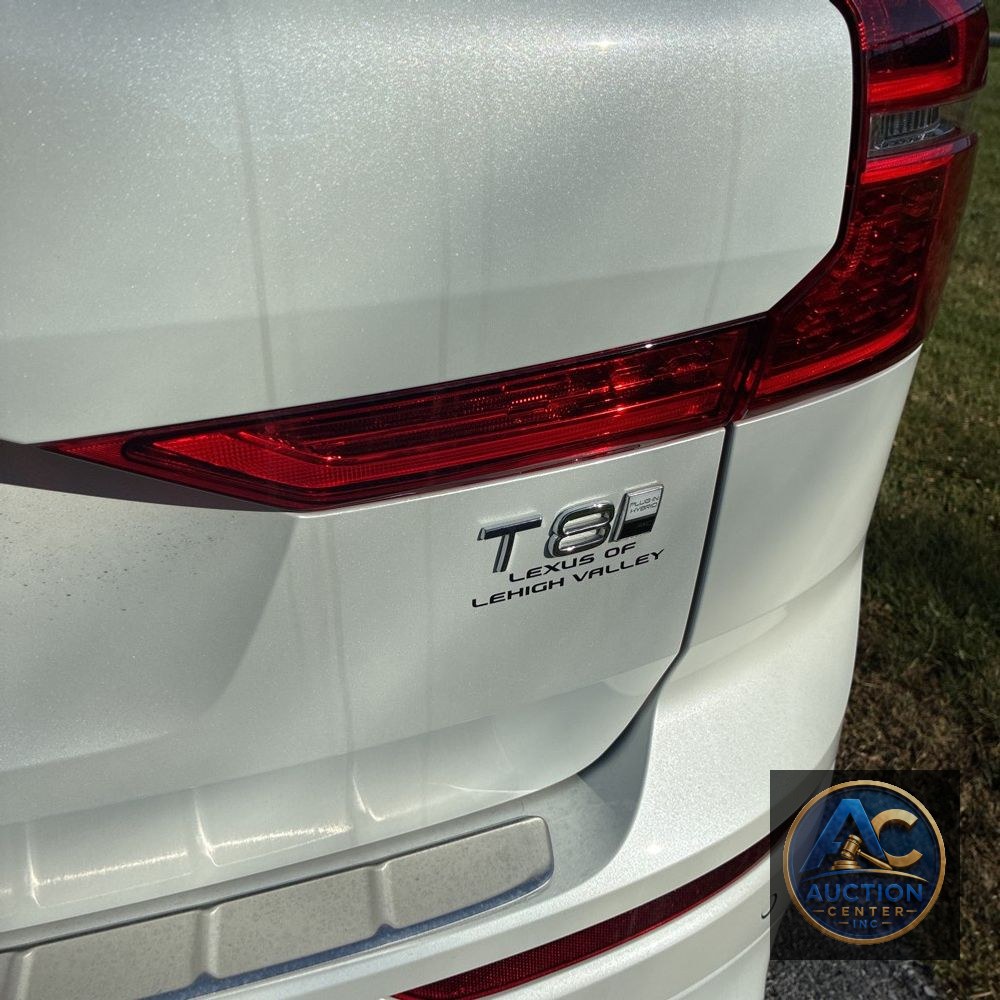 2025 Volvo XC60 T8 - Ultra PHEV