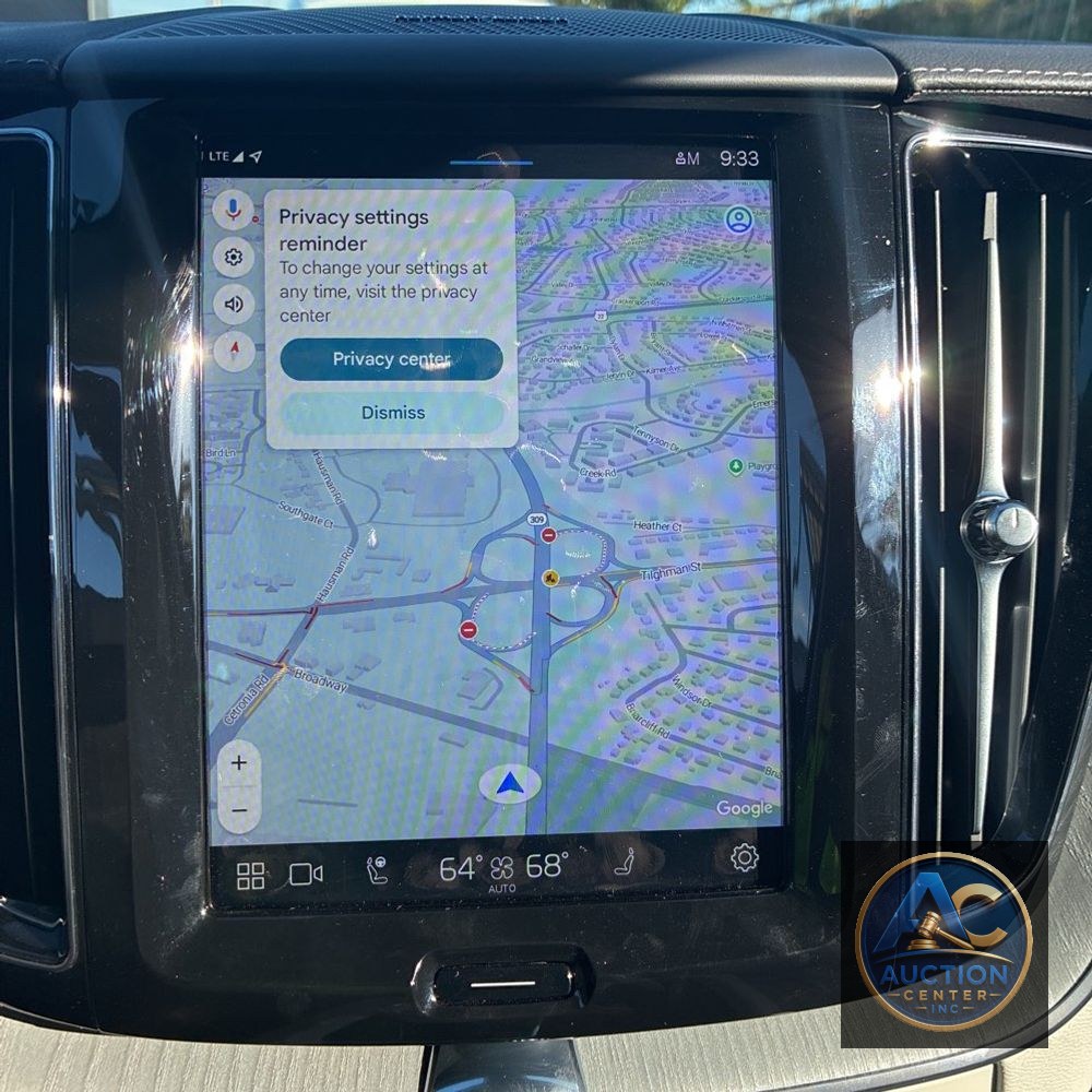 2025 Volvo XC60 T8 - Ultra PHEV