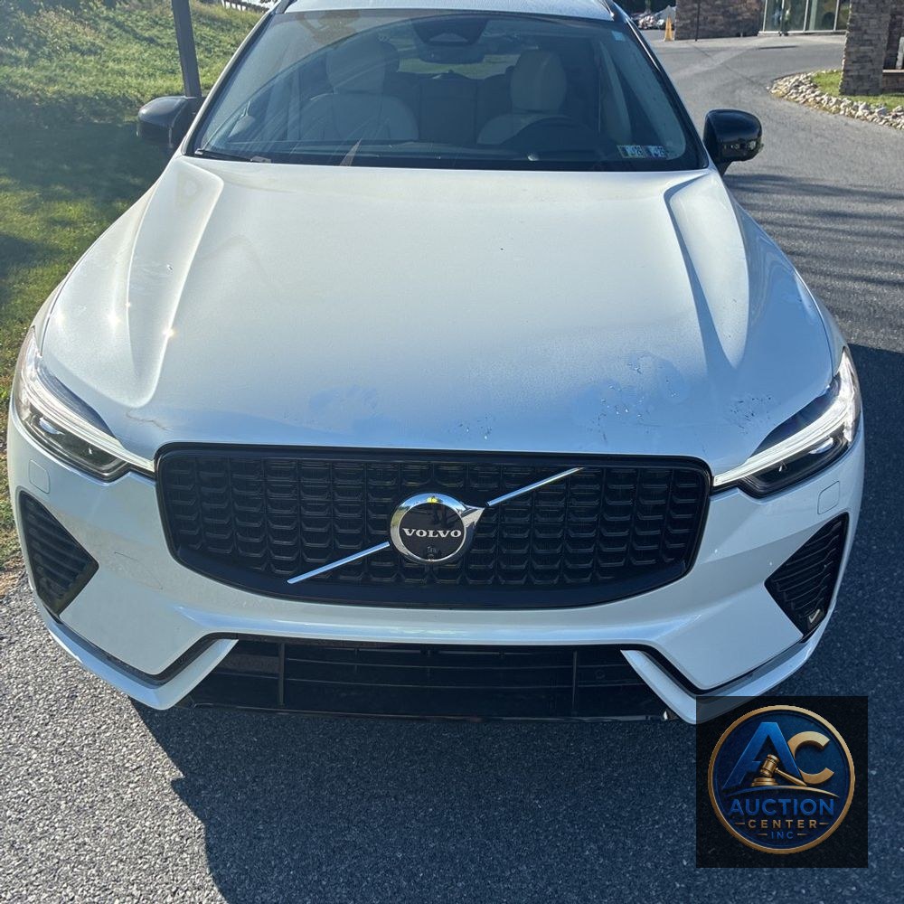2025 Volvo XC60 T8 - Ultra PHEV