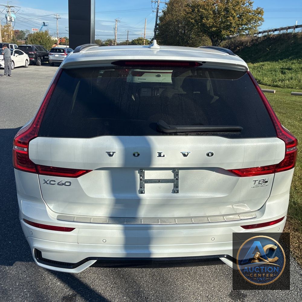 2025 Volvo XC60 T8 - Ultra PHEV