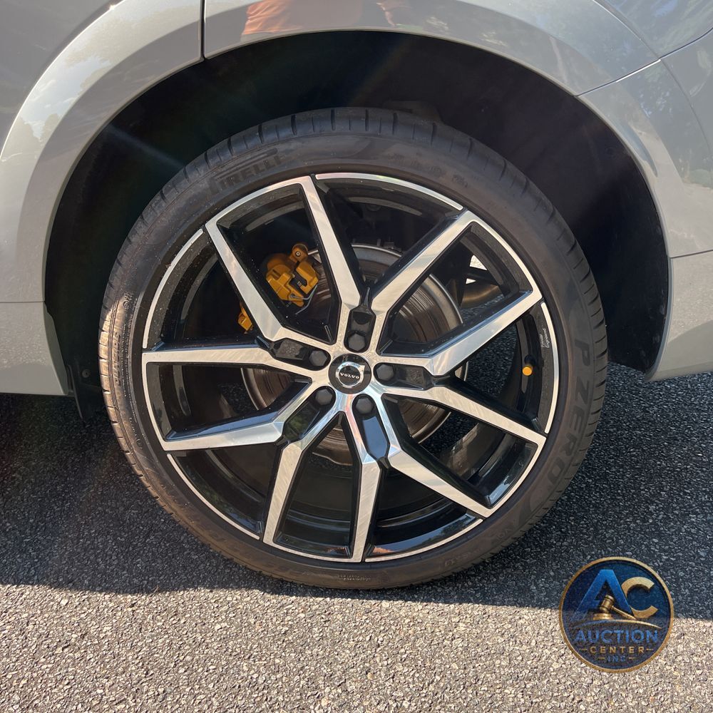 2025 Volvo XC60 T8 - Polestar PHEV