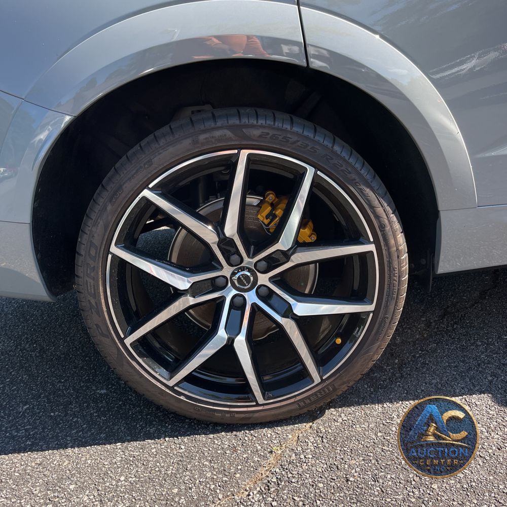 2025 Volvo XC60 T8 - Polestar PHEV