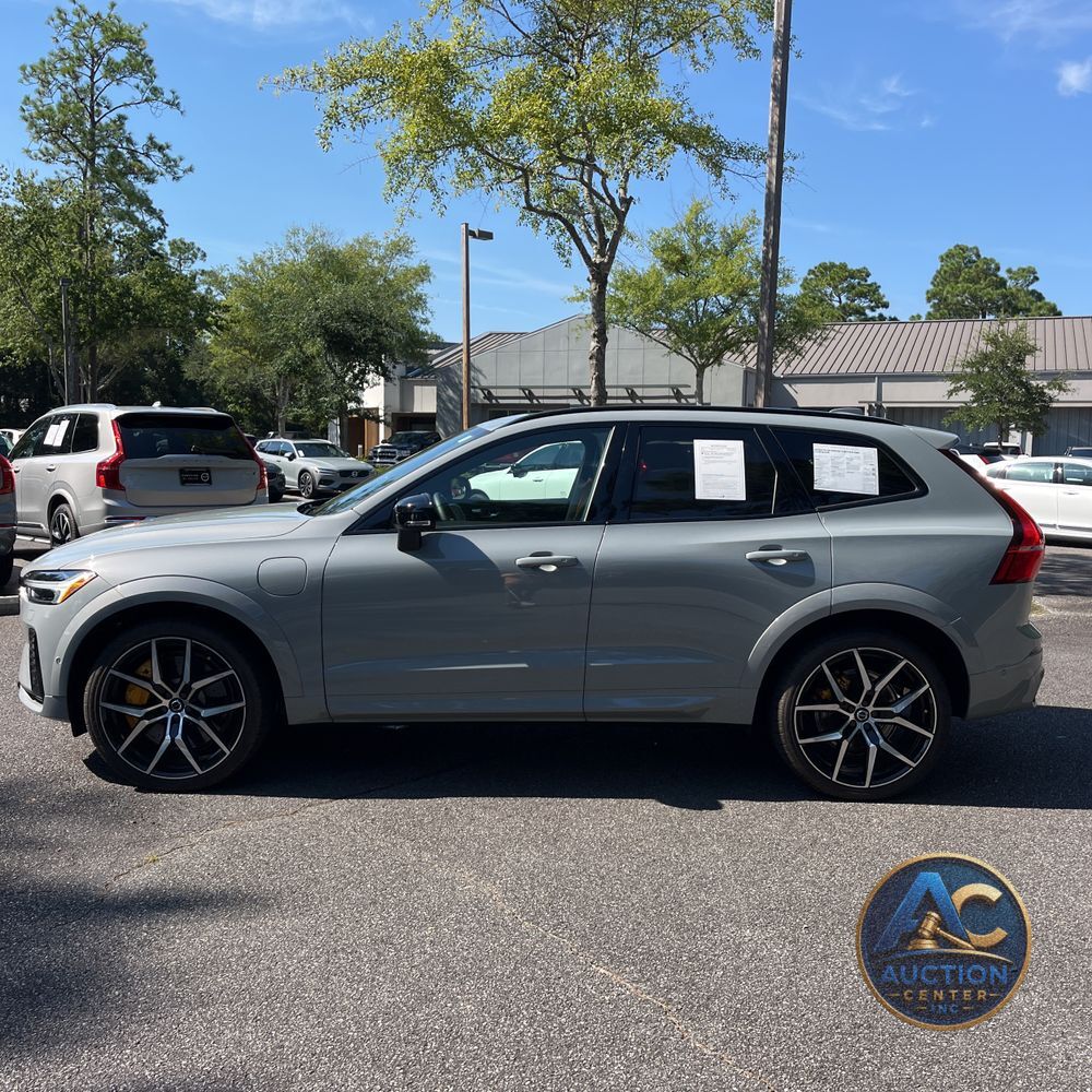 2025 Volvo XC60 T8 - Polestar PHEV