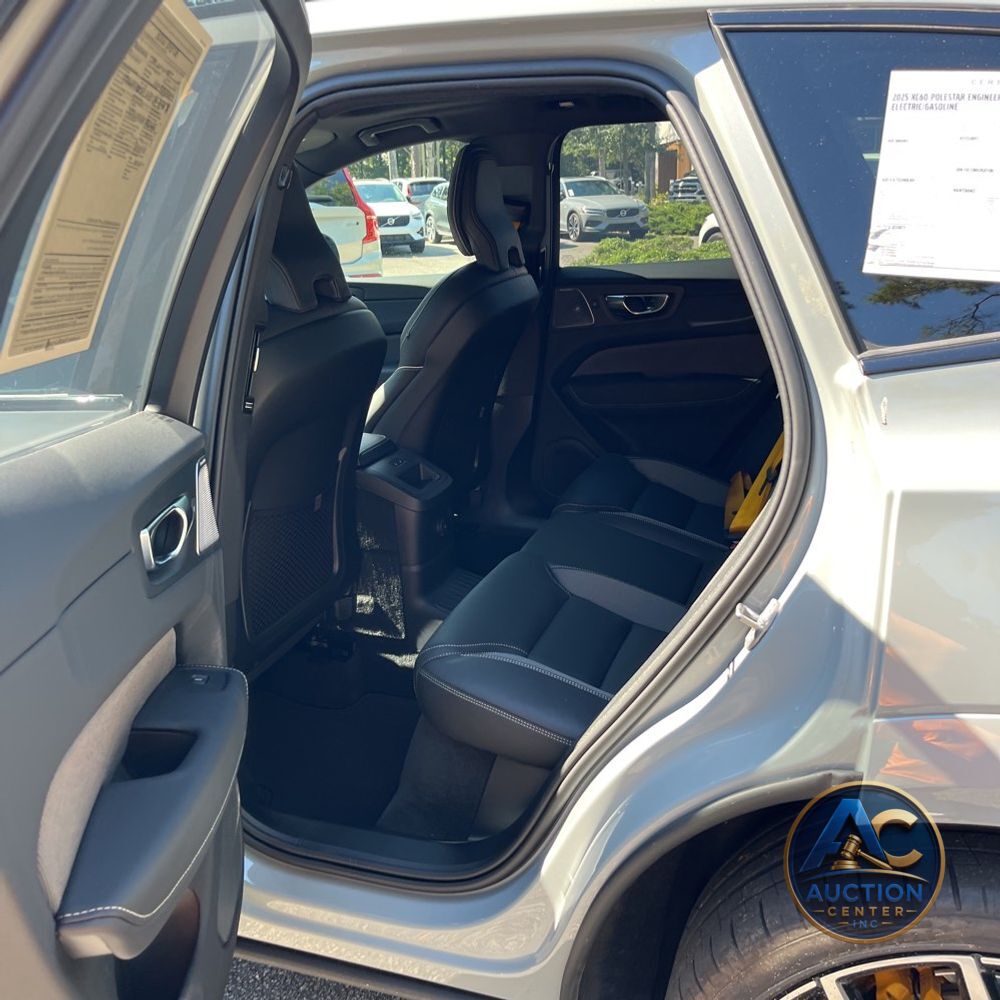 2025 Volvo XC60 T8 - Polestar PHEV