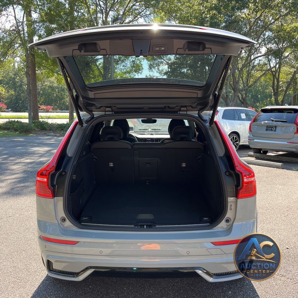 2025 Volvo XC60 T8 - Polestar PHEV