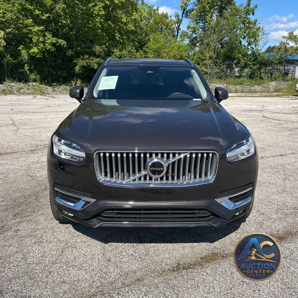 2024 Volvo XC90 B5 - Plus
