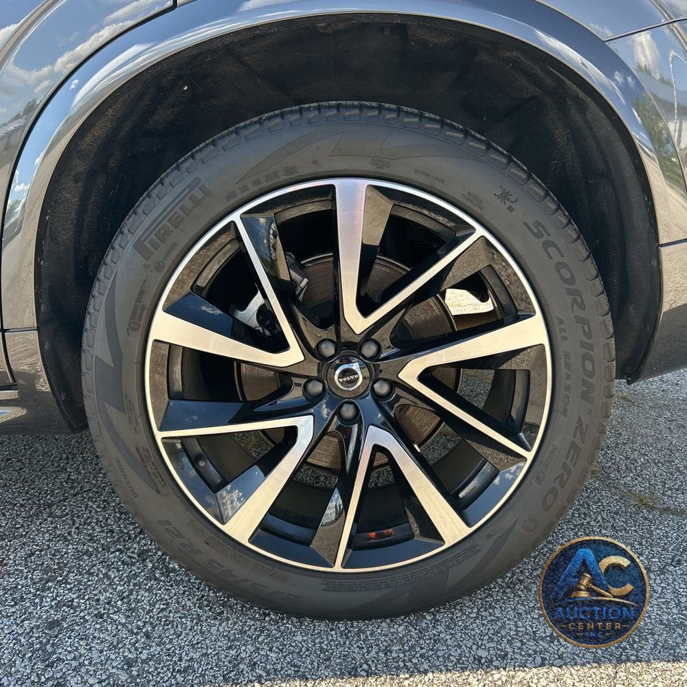 2024 Volvo XC90 B5 - Plus