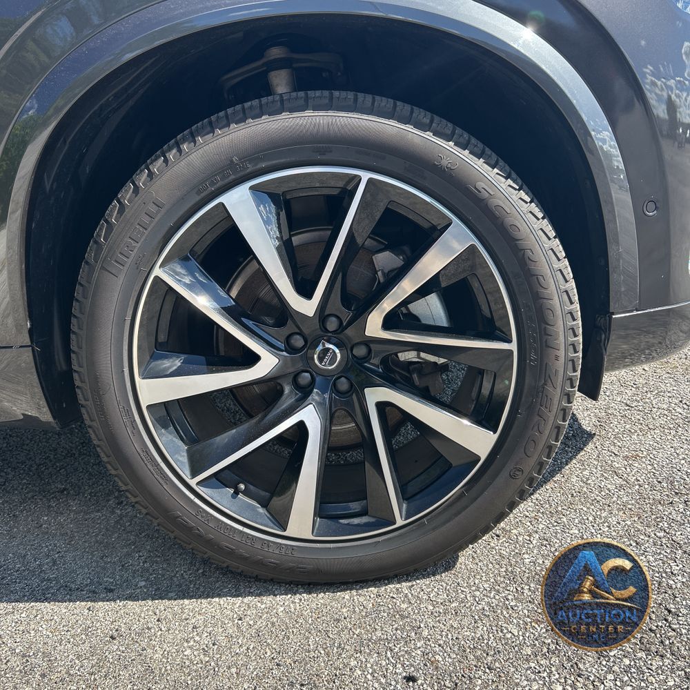 2024 Volvo XC90 B5 - Plus