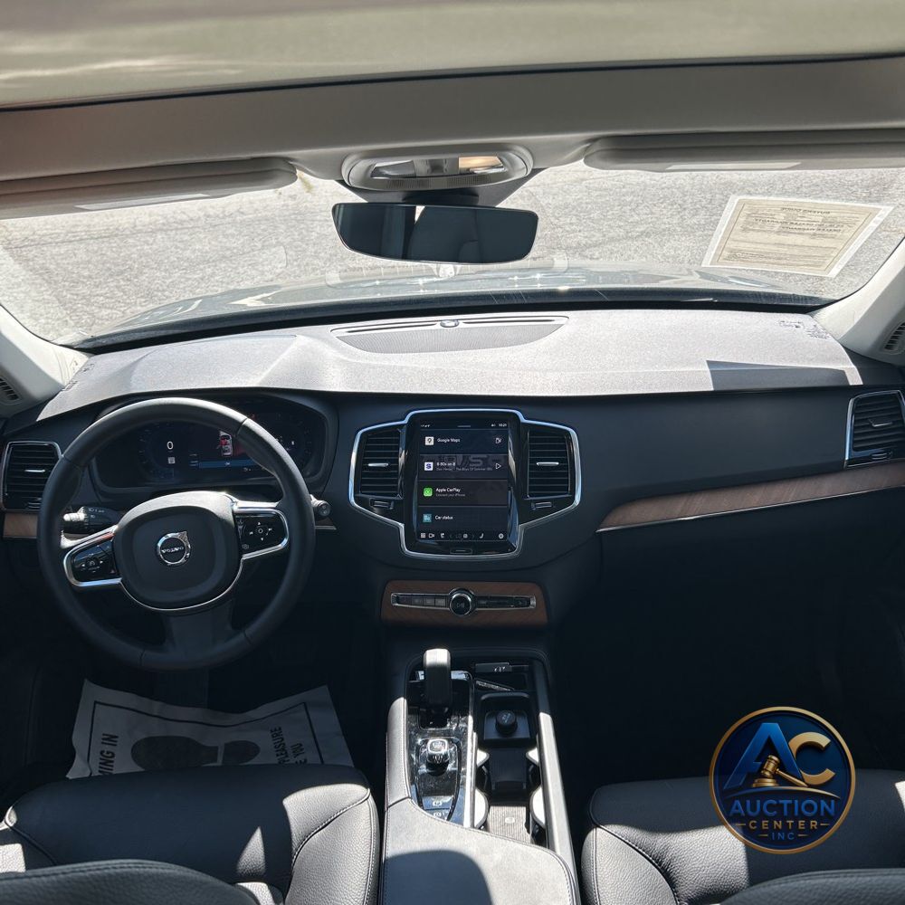 2024 Volvo XC90 B5 - Plus