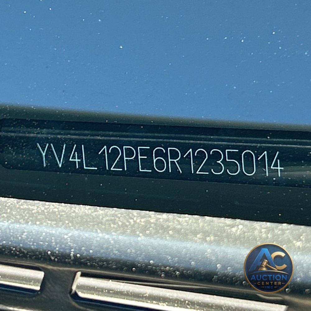 2024 Volvo XC90 B5 - Plus