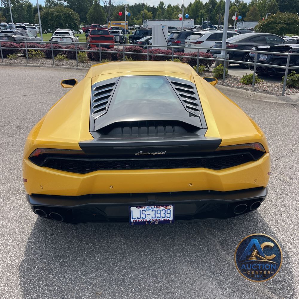 2016 Lamborghini Huracan Base