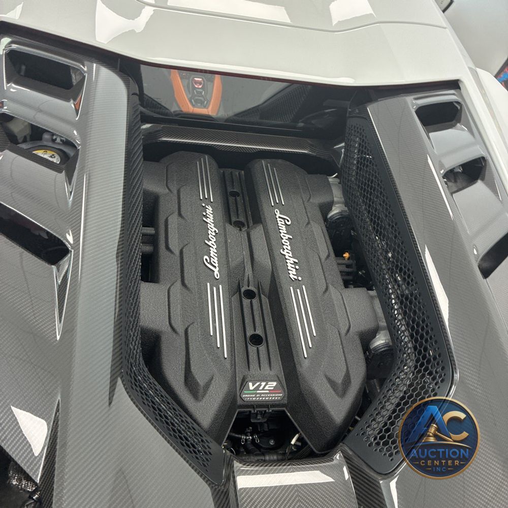 2024 Lamborghini Revuelto