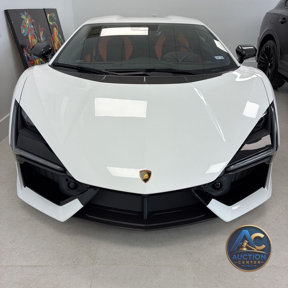 2024 Lamborghini Revuelto