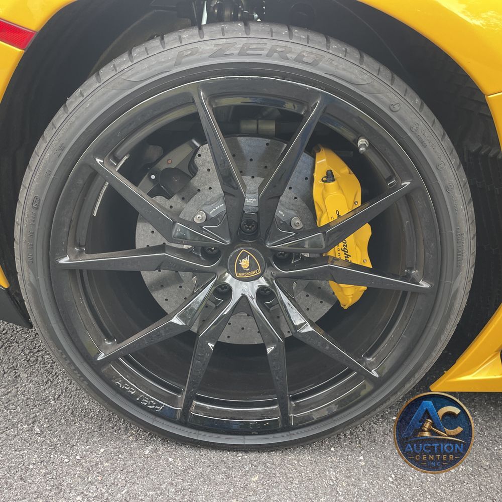 2014 Lamborghini Aventador