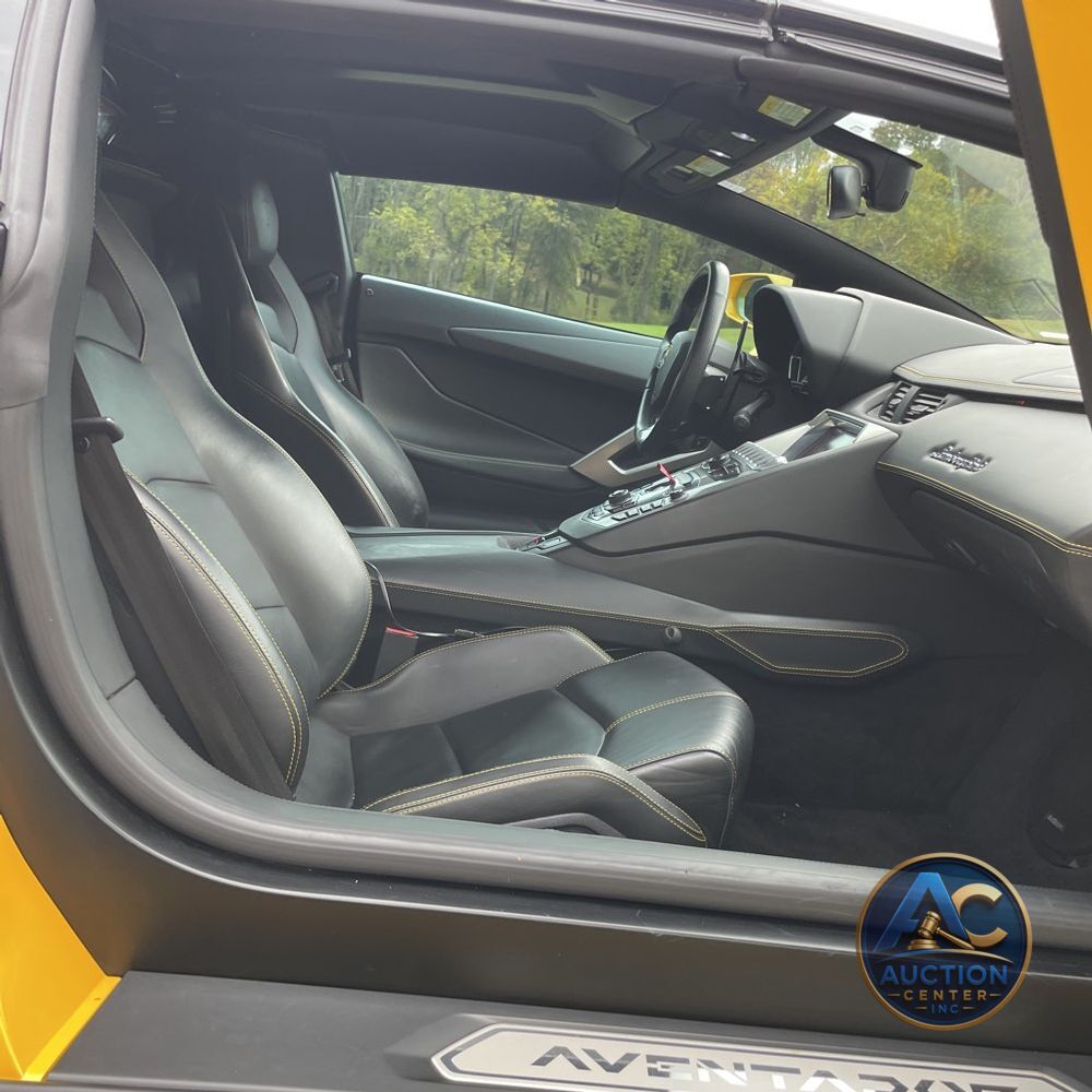 2014 Lamborghini Aventador