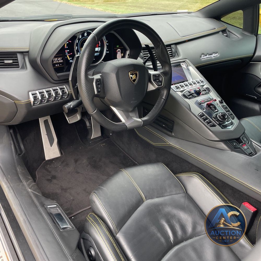 2014 Lamborghini Aventador