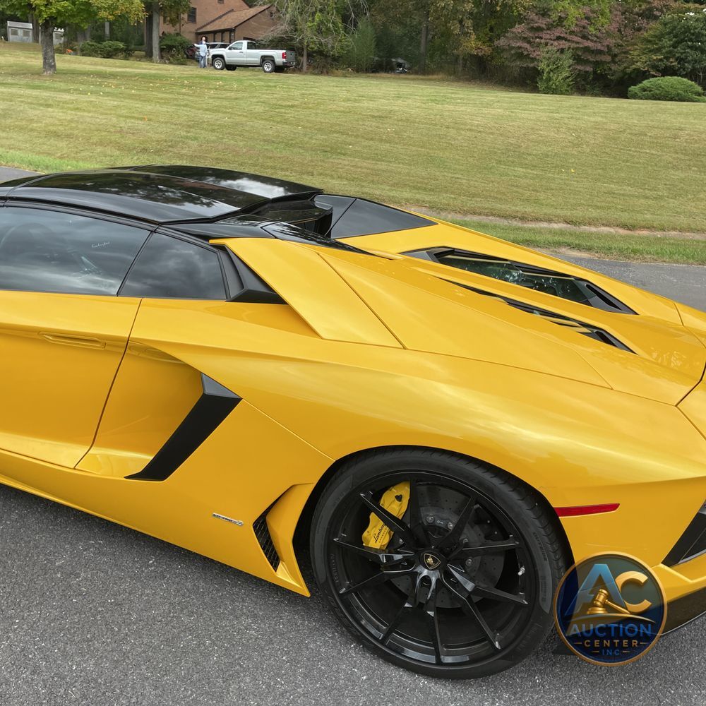 2014 Lamborghini Aventador