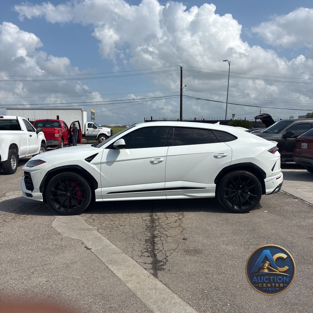 2020 Lamborghini Urus