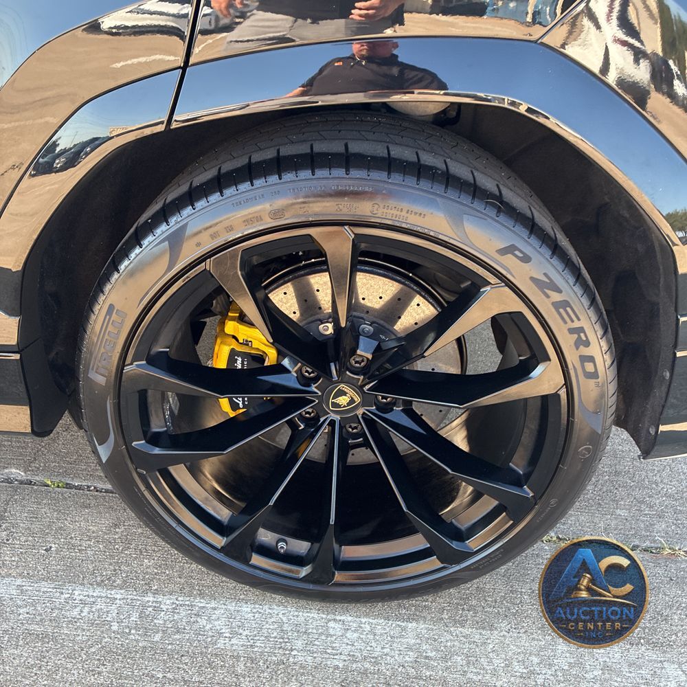 2019 Lamborghini Urus