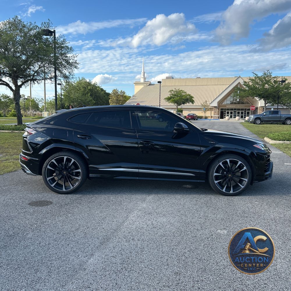 2019 Lamborghini Urus