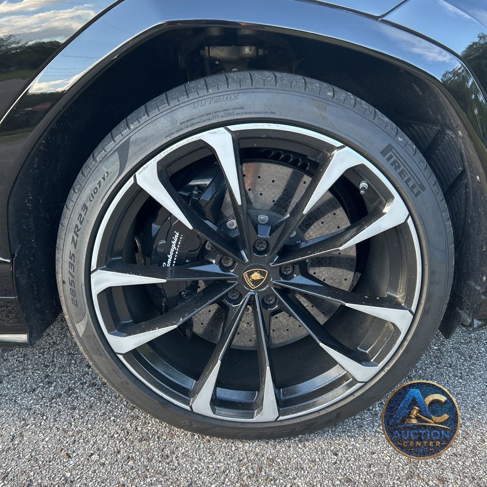 2019 Lamborghini Urus