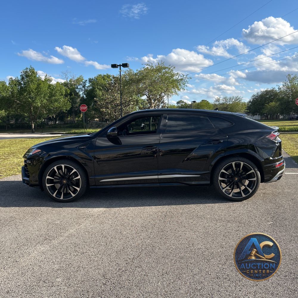 2019 Lamborghini Urus