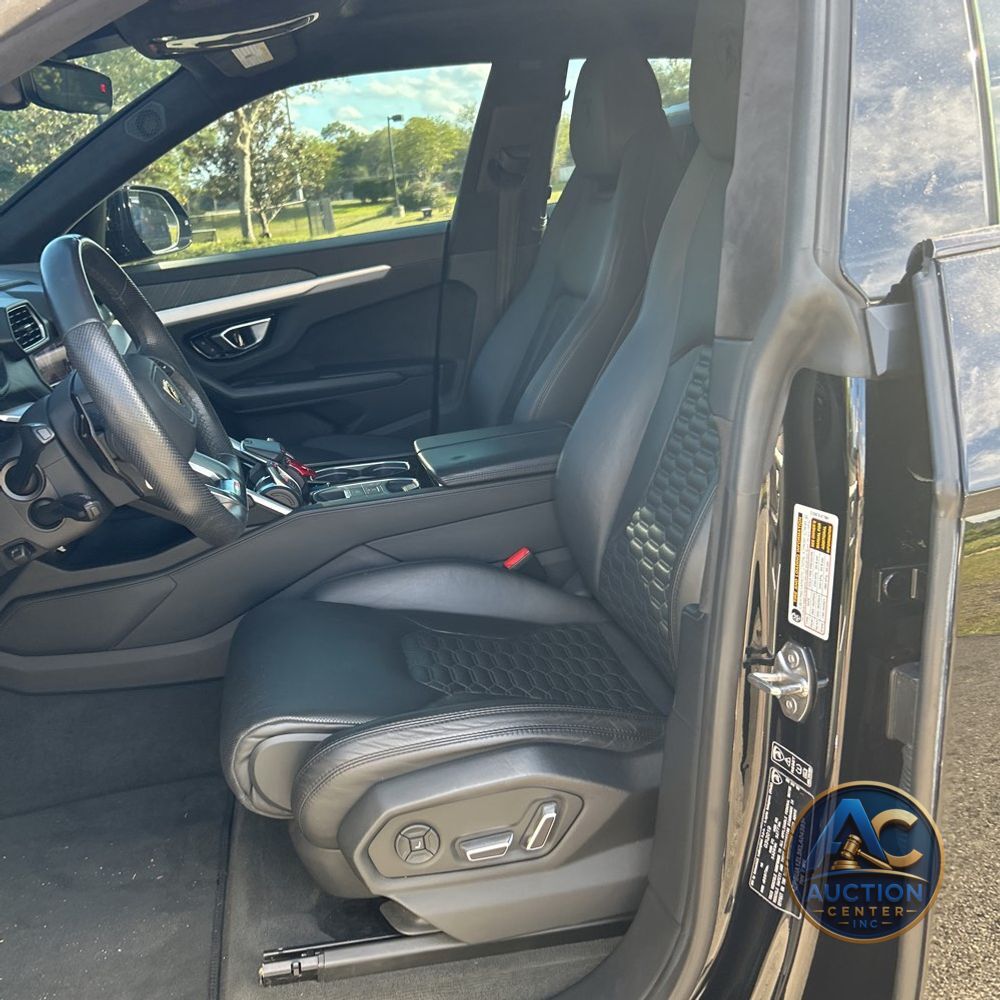 2019 Lamborghini Urus