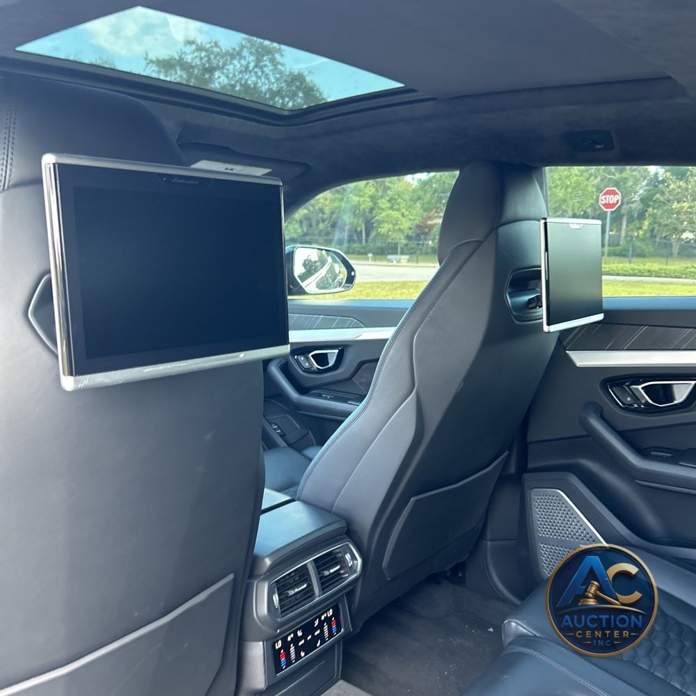 2019 Lamborghini Urus