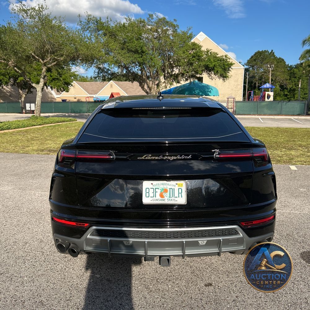 2019 Lamborghini Urus