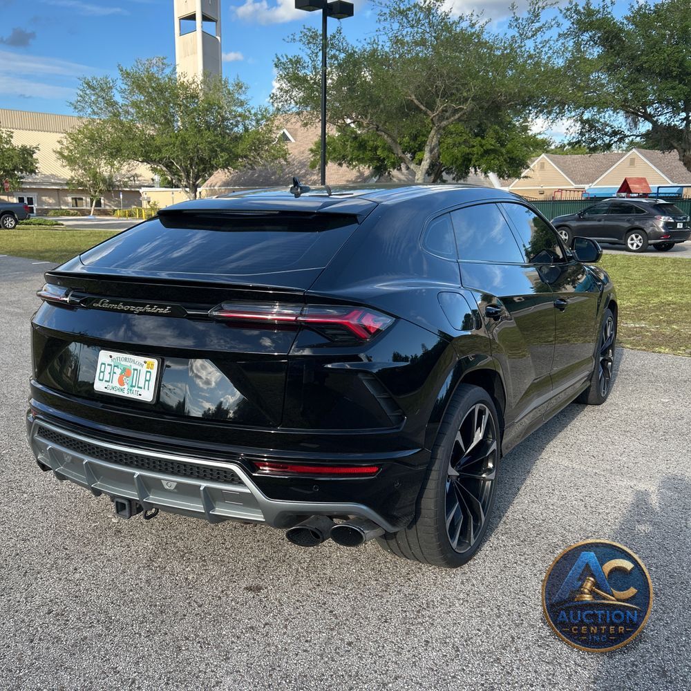 2019 Lamborghini Urus