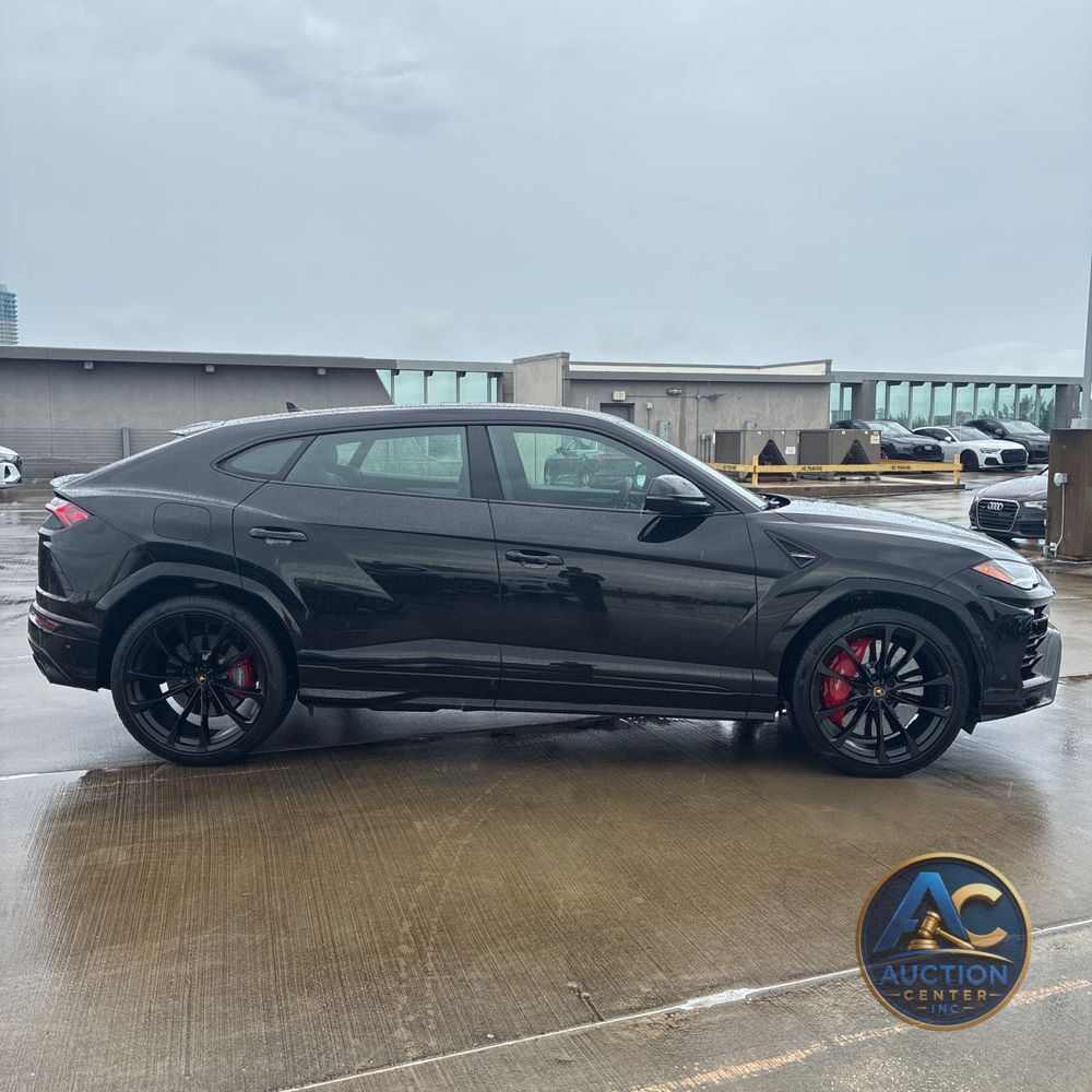 2022 Lamborghini Urus