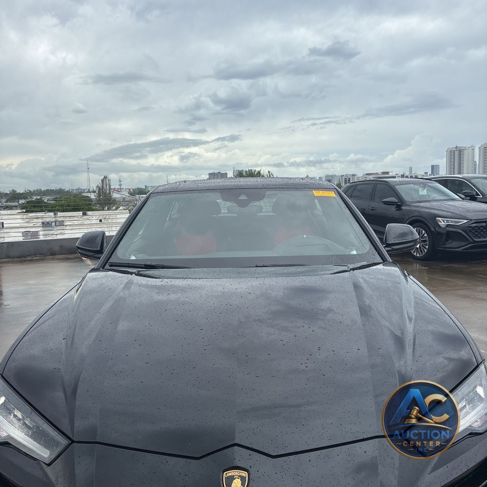 2022 Lamborghini Urus