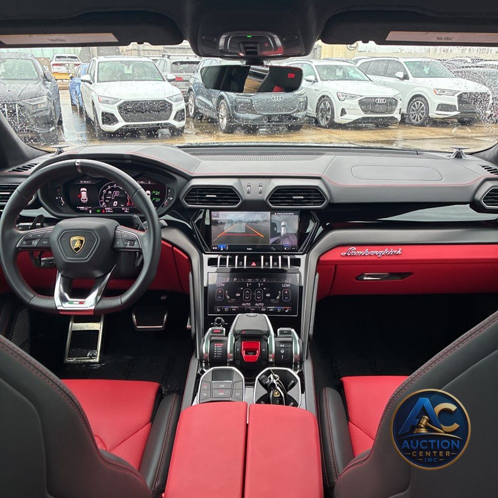 2022 Lamborghini Urus