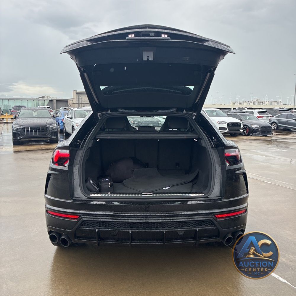 2022 Lamborghini Urus