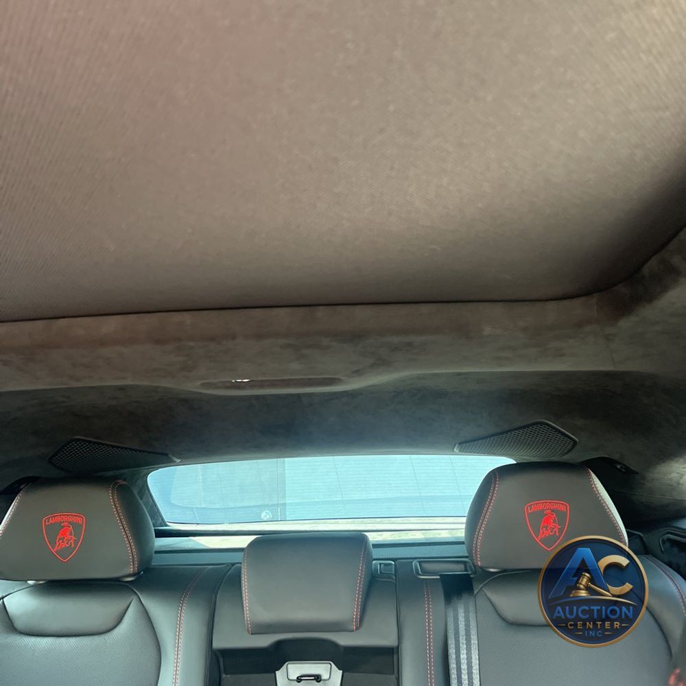 2022 Lamborghini Urus
