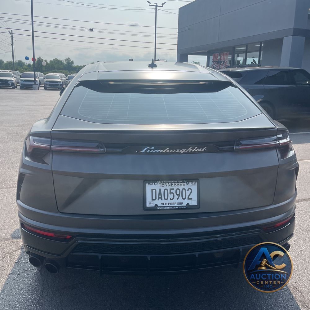 2022 Lamborghini Urus