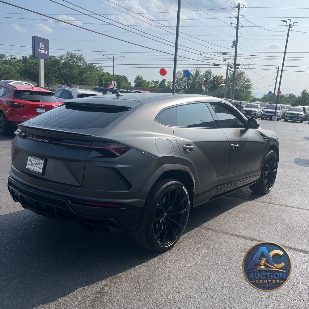 2022 Lamborghini Urus
