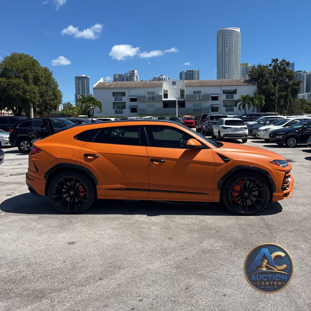 2019 Lamborghini Urus