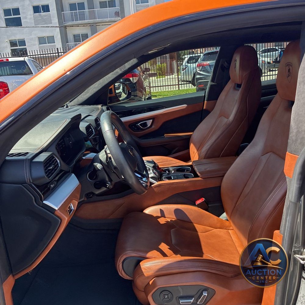 2019 Lamborghini Urus