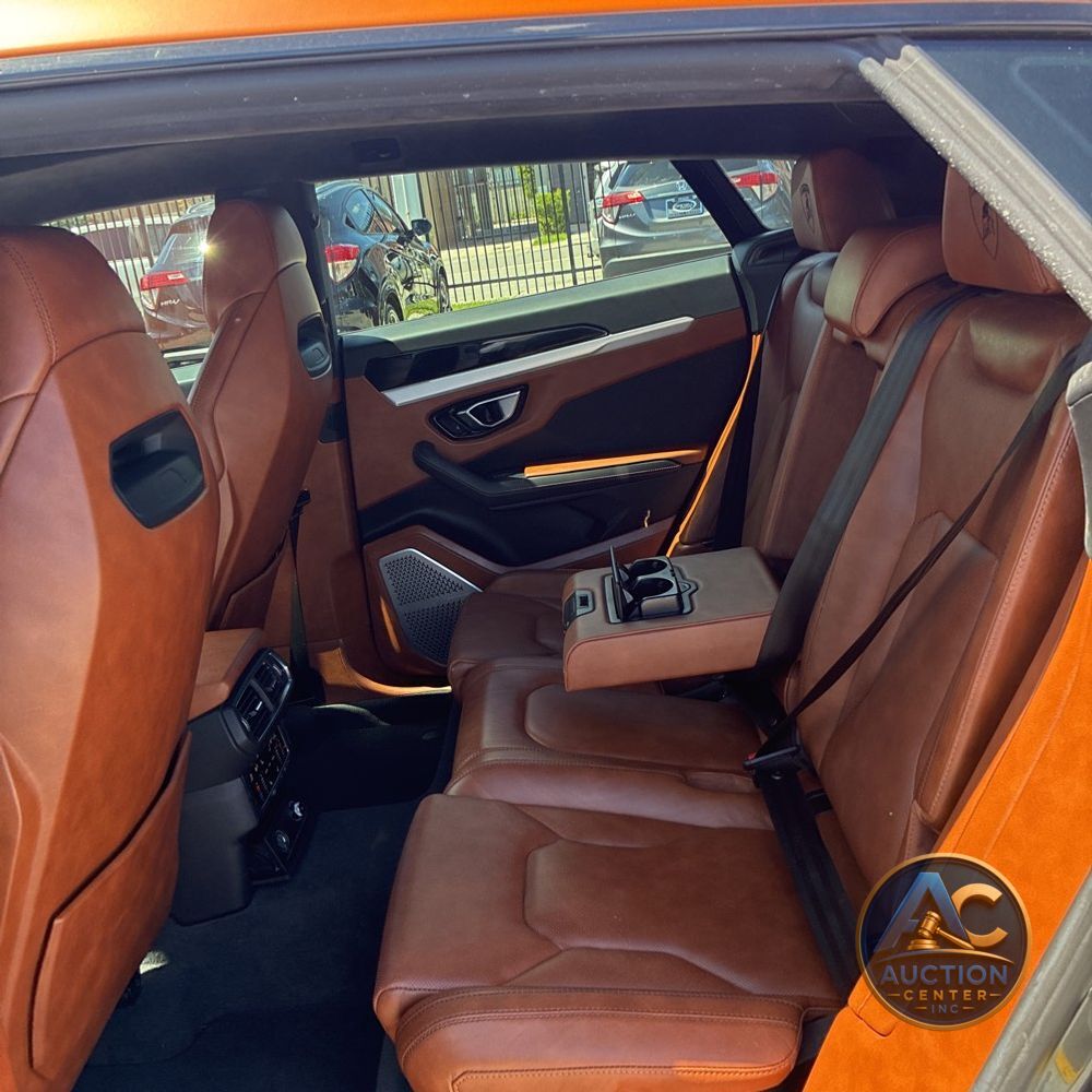 2019 Lamborghini Urus