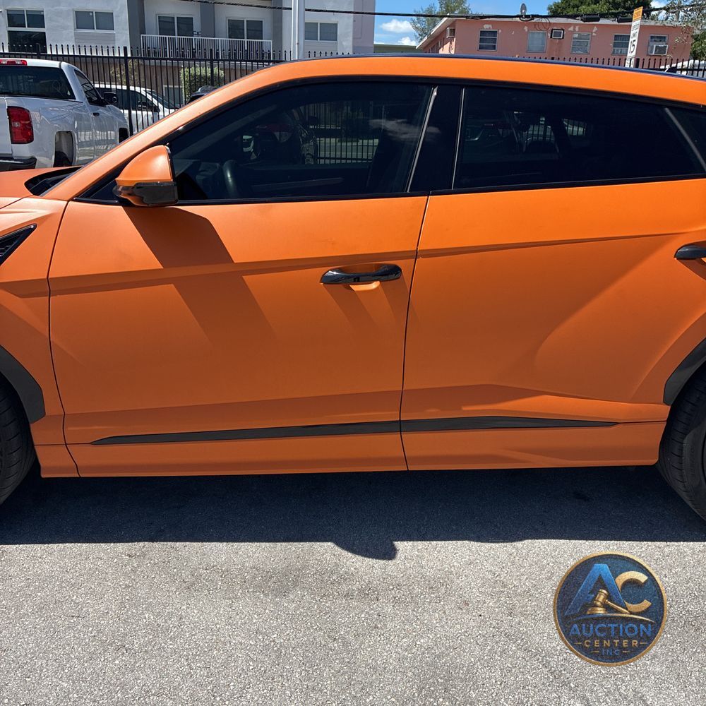 2019 Lamborghini Urus