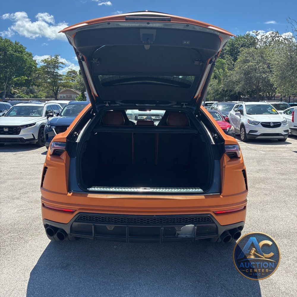 2019 Lamborghini Urus