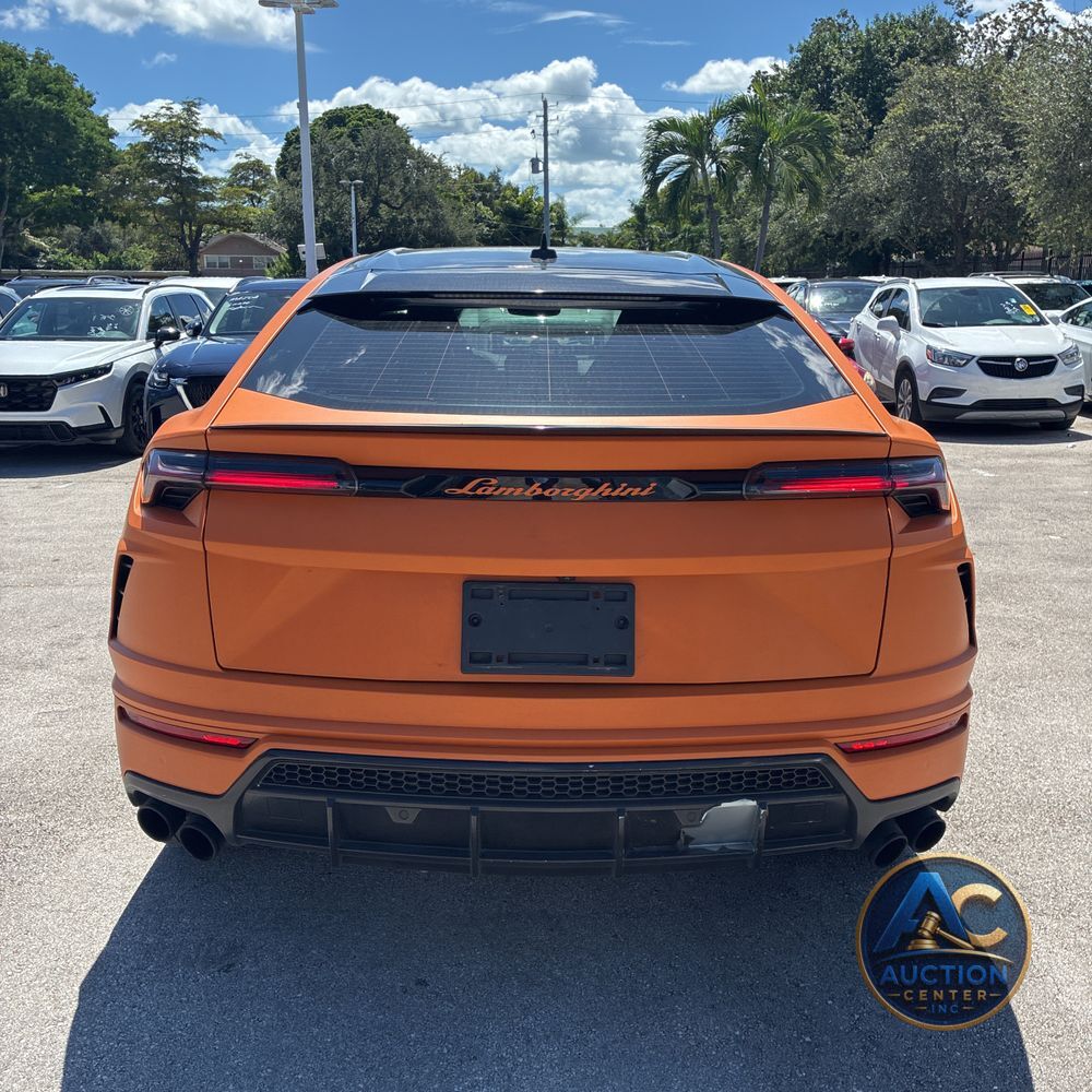 2019 Lamborghini Urus