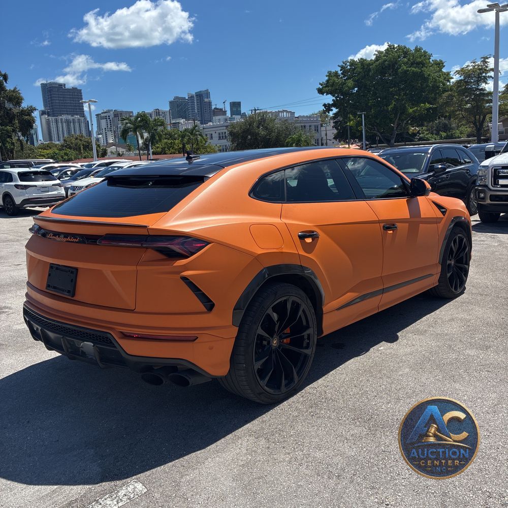 2019 Lamborghini Urus
