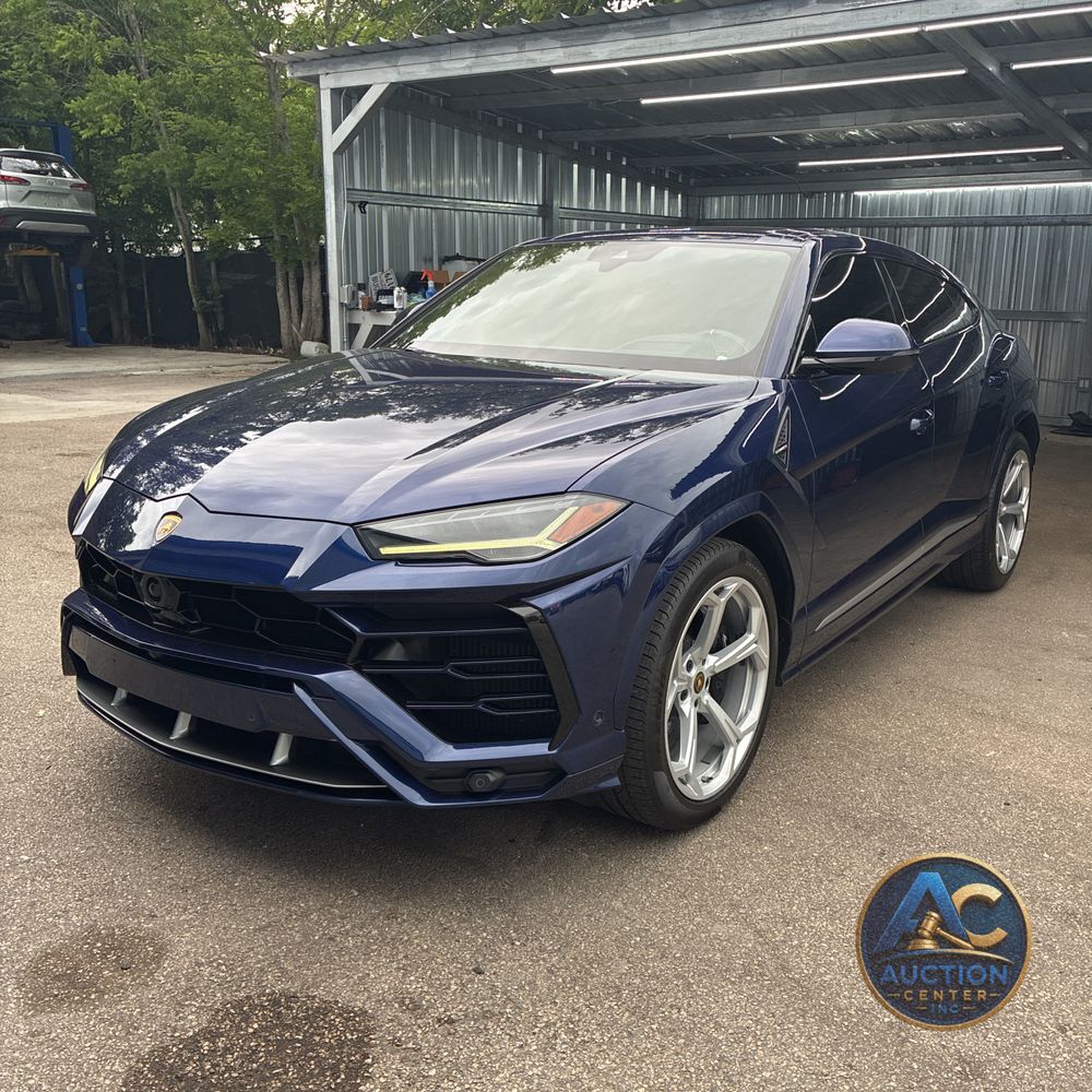 2020 Lamborghini Urus