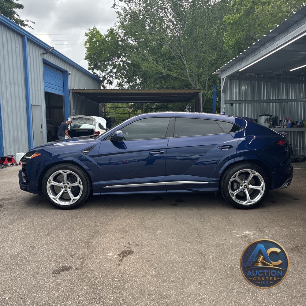 2020 Lamborghini Urus